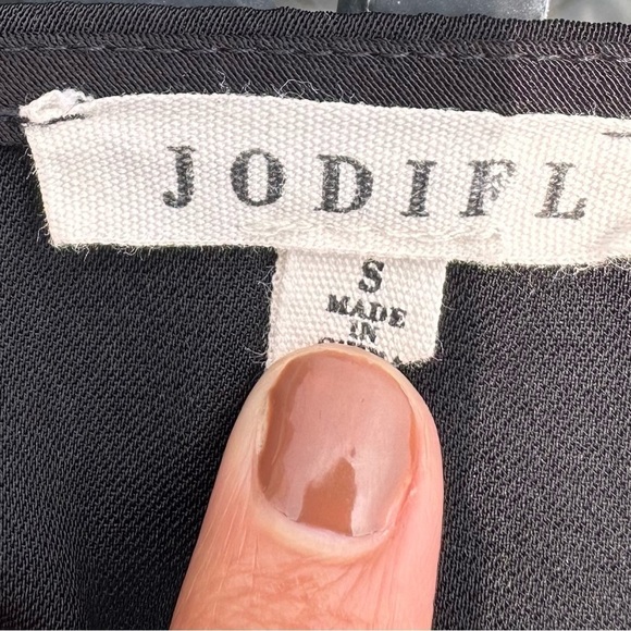 JODIFL Black Asymmetrical 3/4 Sleeve Tunic - Picture 8 of 8